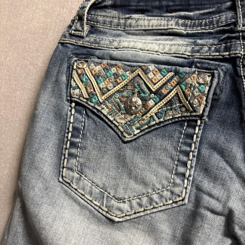 Miss Me Signature Bootcut Jeans Womens 29 Medium Wash Embroidered Flap Pocket