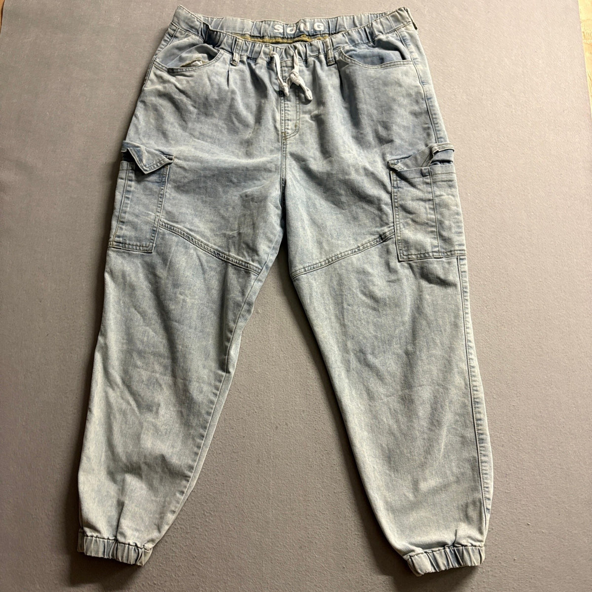 S.O.N.G. Denim Cargo Jogger Pants Mens 17/33 Light Wash Distressed Elastic Waist