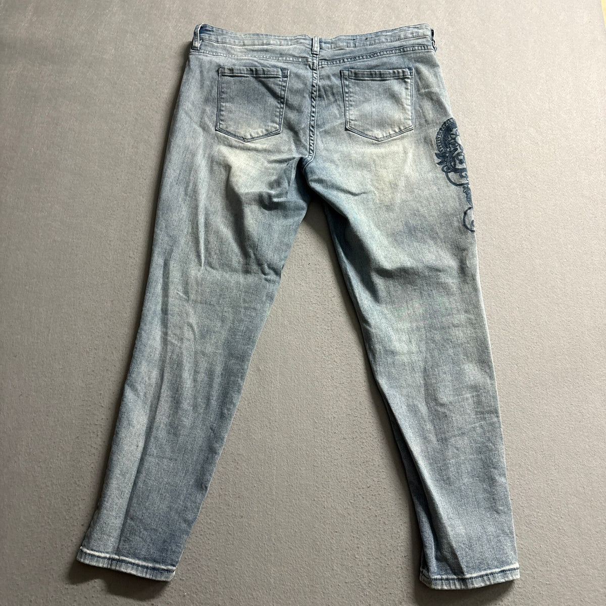Jeans by Buffalo Womens Size 32 12 Nara Ankle Grazer Embroidered Light Wash