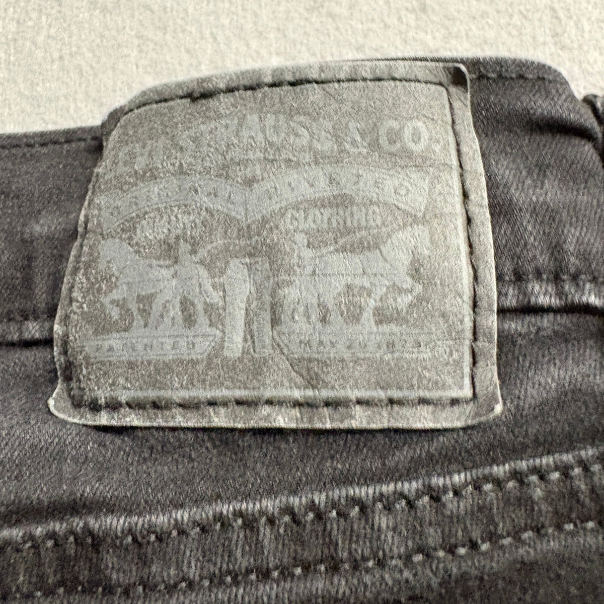 Levi's 724 High Rise Straight Jeans Womens 27 W27 L30 Black Stretch Denim Pants