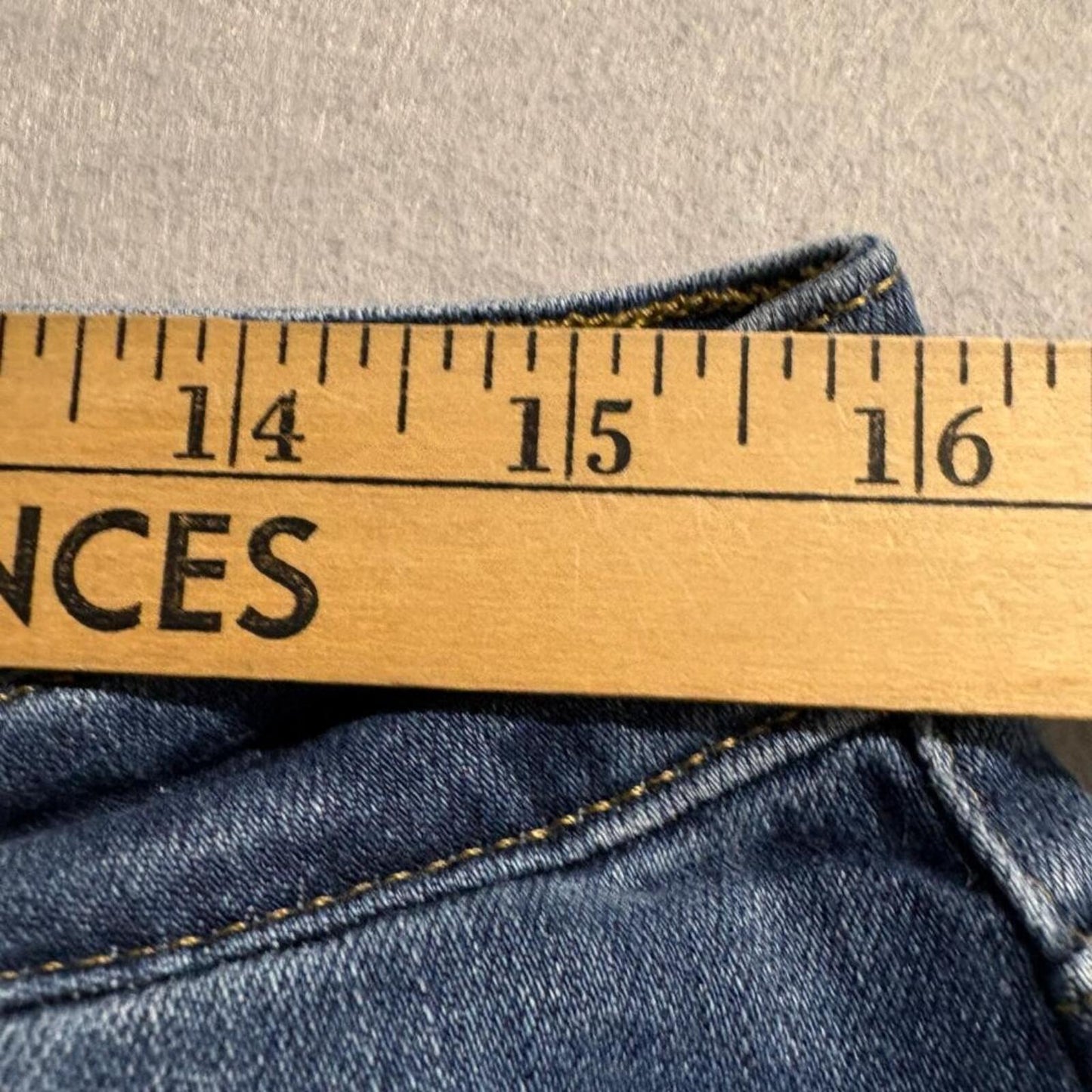 Levis High Rise Skinny Ankle Jeans Womens 33 Blue Denim Stretch Cropped