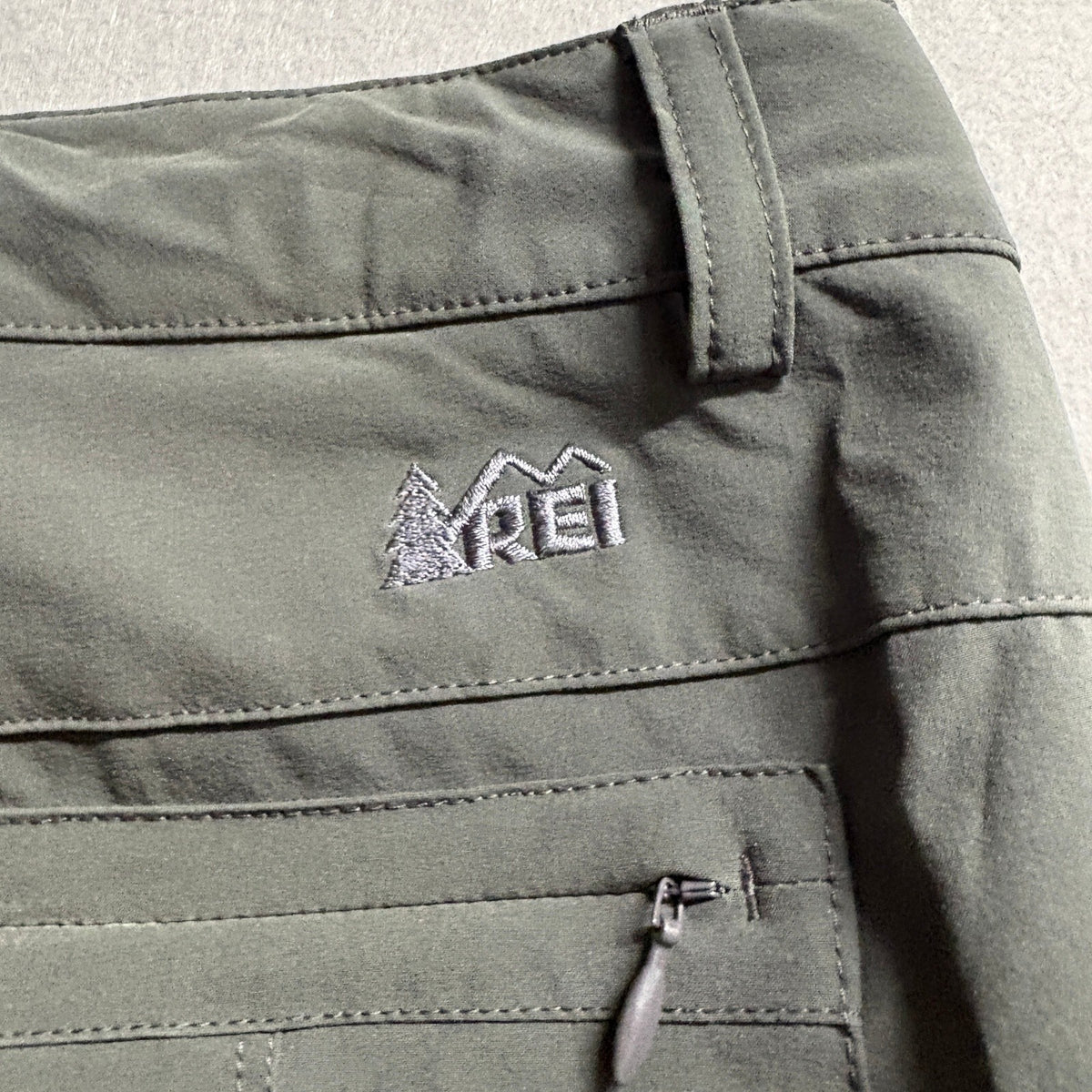 REI Womens Size 6 Petite Gray Hiking Pants Cargo Lightweight Outdoor Travel