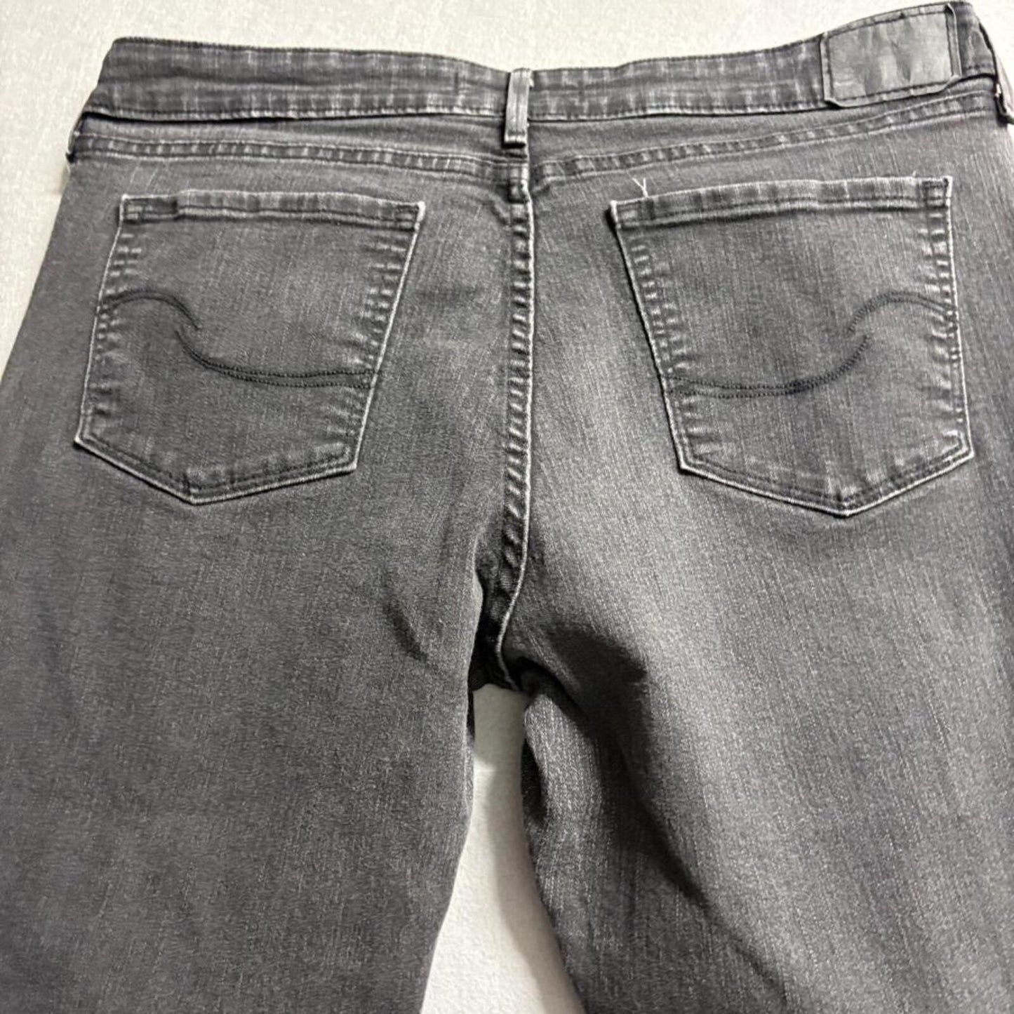 Signature by Levi Strauss Women's Size 12M W31 L32 Mid Rise Bootcut Jeans Black