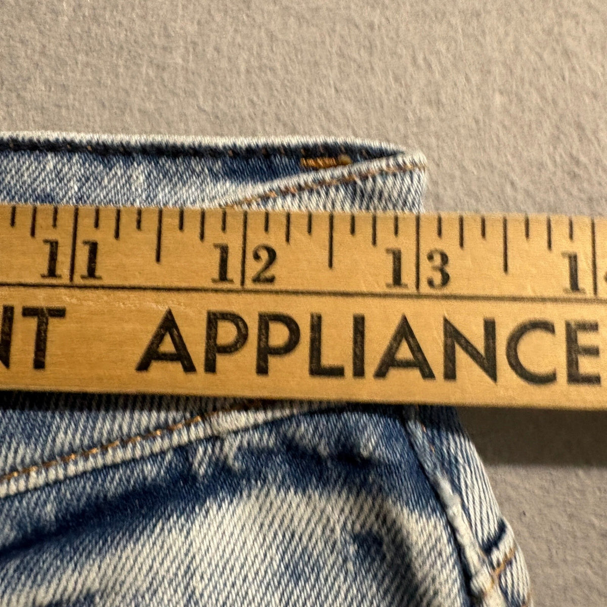 7 For All Mankind Logan Stovepipe Fringe Hem Jeans Womens 25 Light Wash Denim