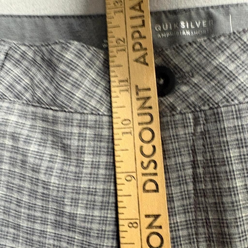 Quiksilver Amphibian Shorts Mens 38 Gray Plaid Hybrid Board Shorts Swim Walk