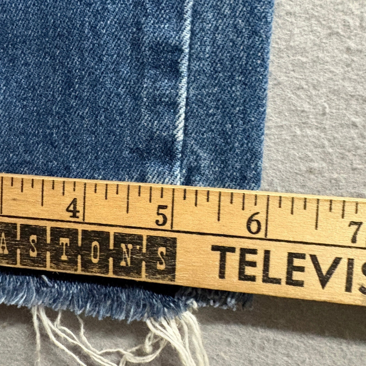 AMO Babe Dive Bar Destroy Jeans Womens Size 26 Distressed Frayed Hem Denim Blue