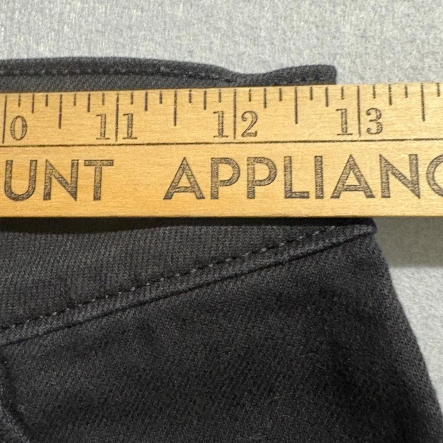 Levis 721 High Rise Skinny Jeans Womens 26x30 Black Distressed Ripped Knee Denim