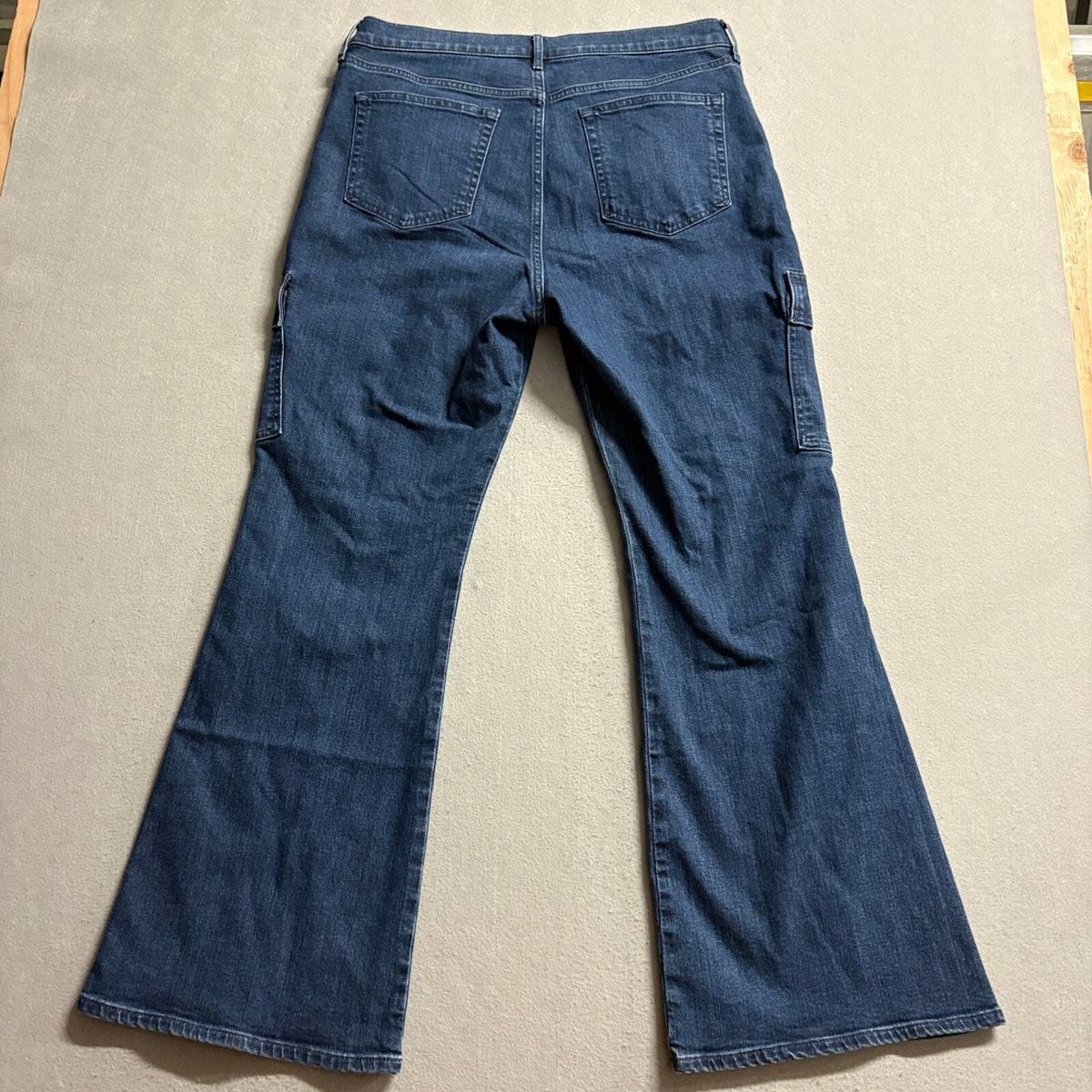Gap 70s Flare High Rise Cargo Jeans Womens Size 32 14 Short Blue Stretch Denim