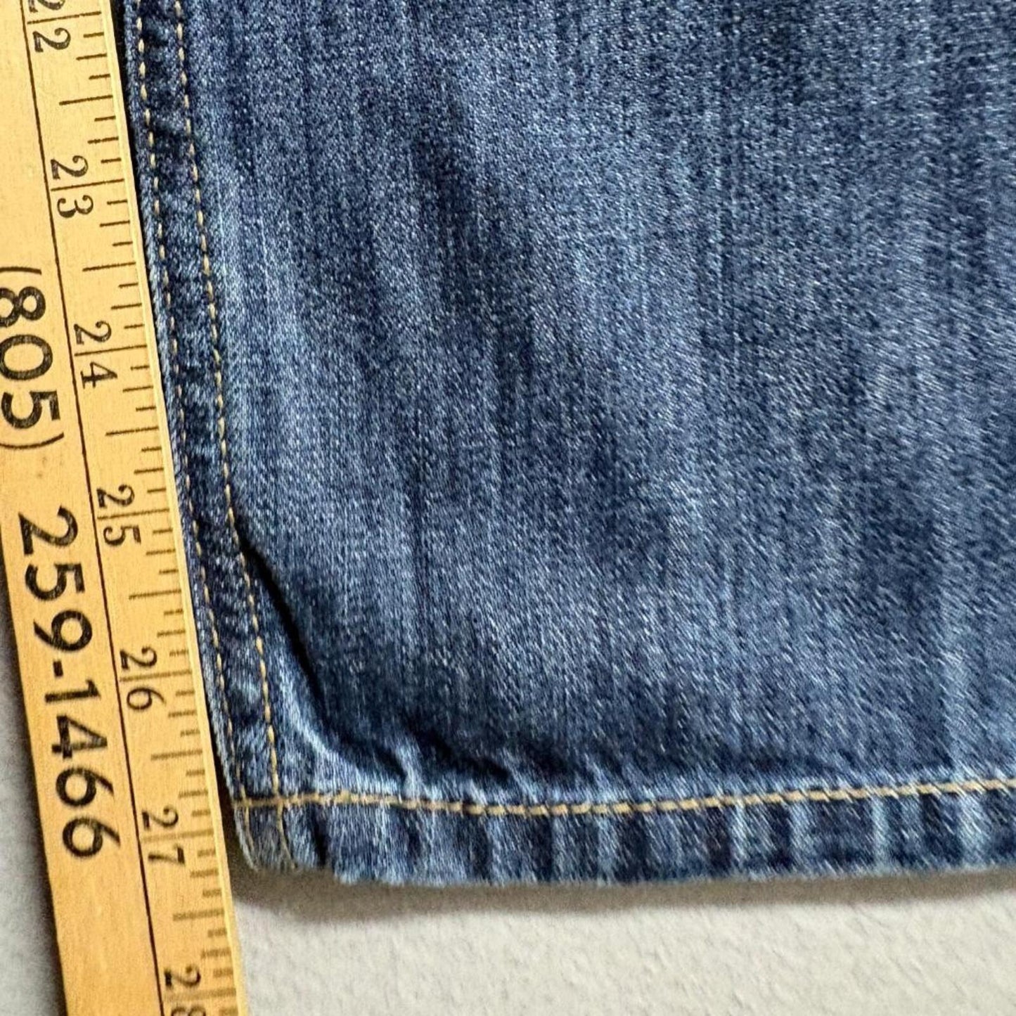 Claiborne Straight Fit Jeans Mens 32x30 Blue Denim 100% Cotton Medium Wash