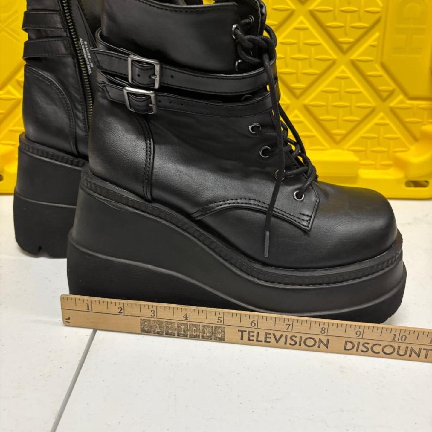 Demonia Shaker 52 Black Faux Leather Platform Wedge Ankle Boots Womens Size