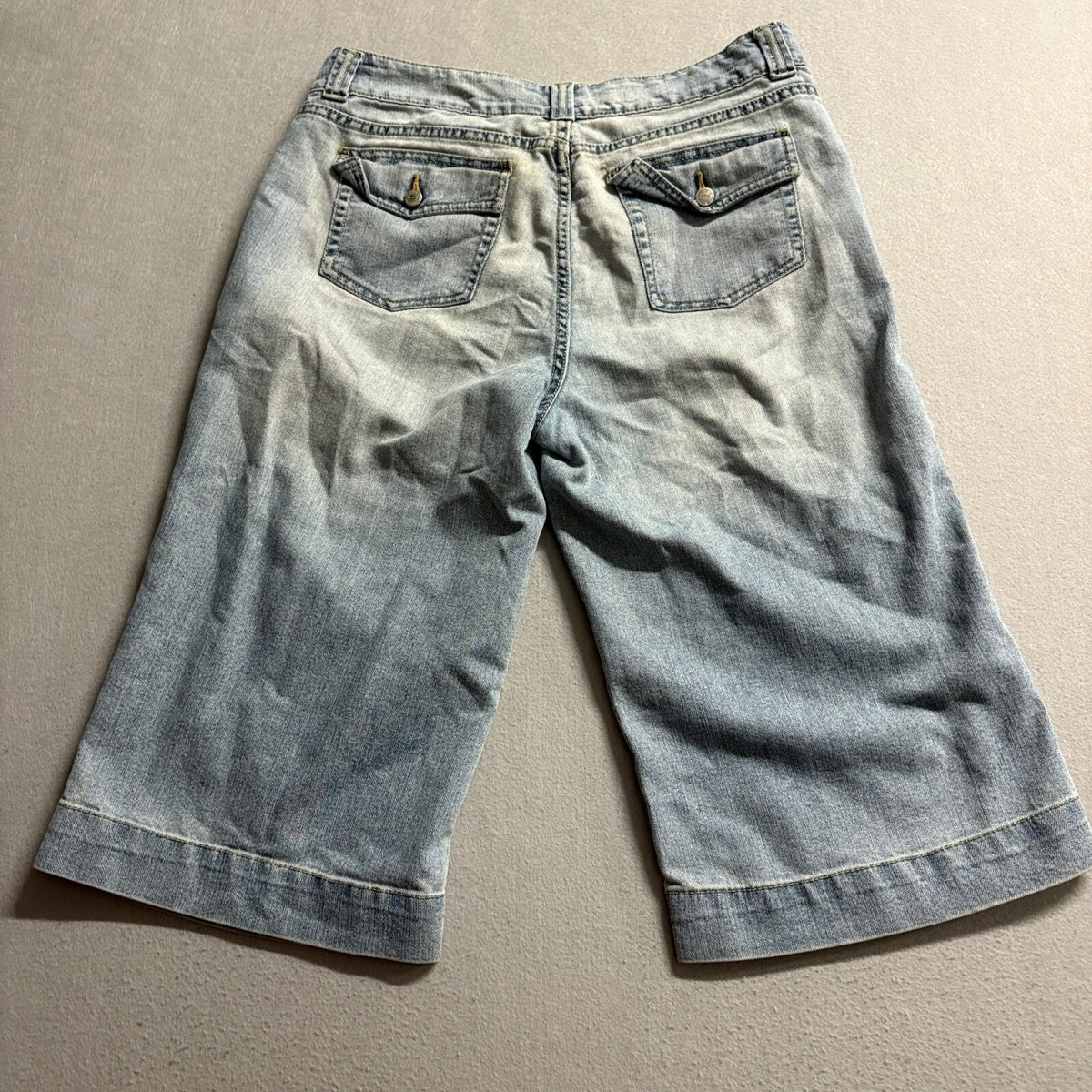 Covington Denim Capri Jeans Womens Size 14 Light Wash Stretch Cropped Shorts
