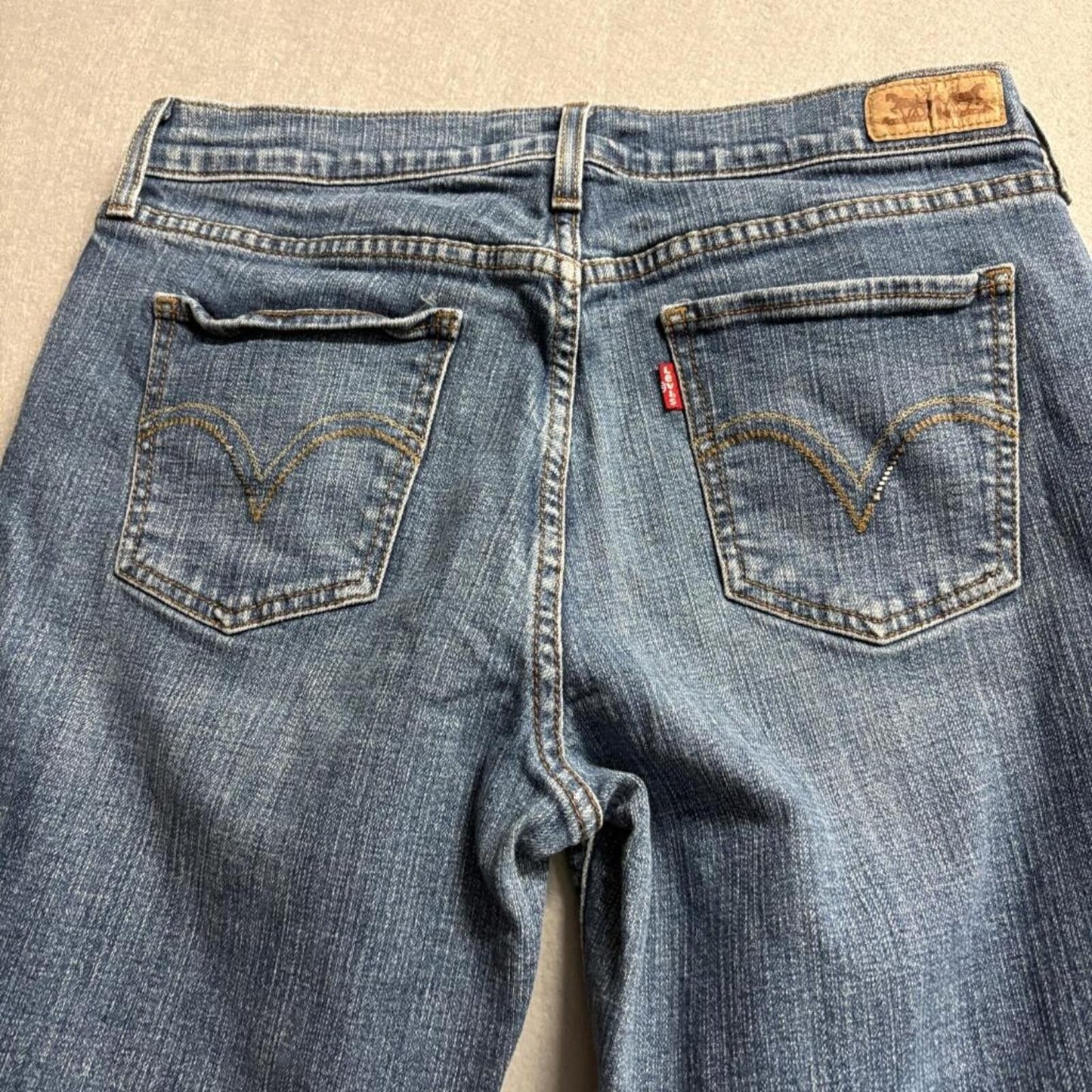 Levis 515 Bootcut Jeans Womens 10M Blue Denim Stretch Mid Rise Medium Wash