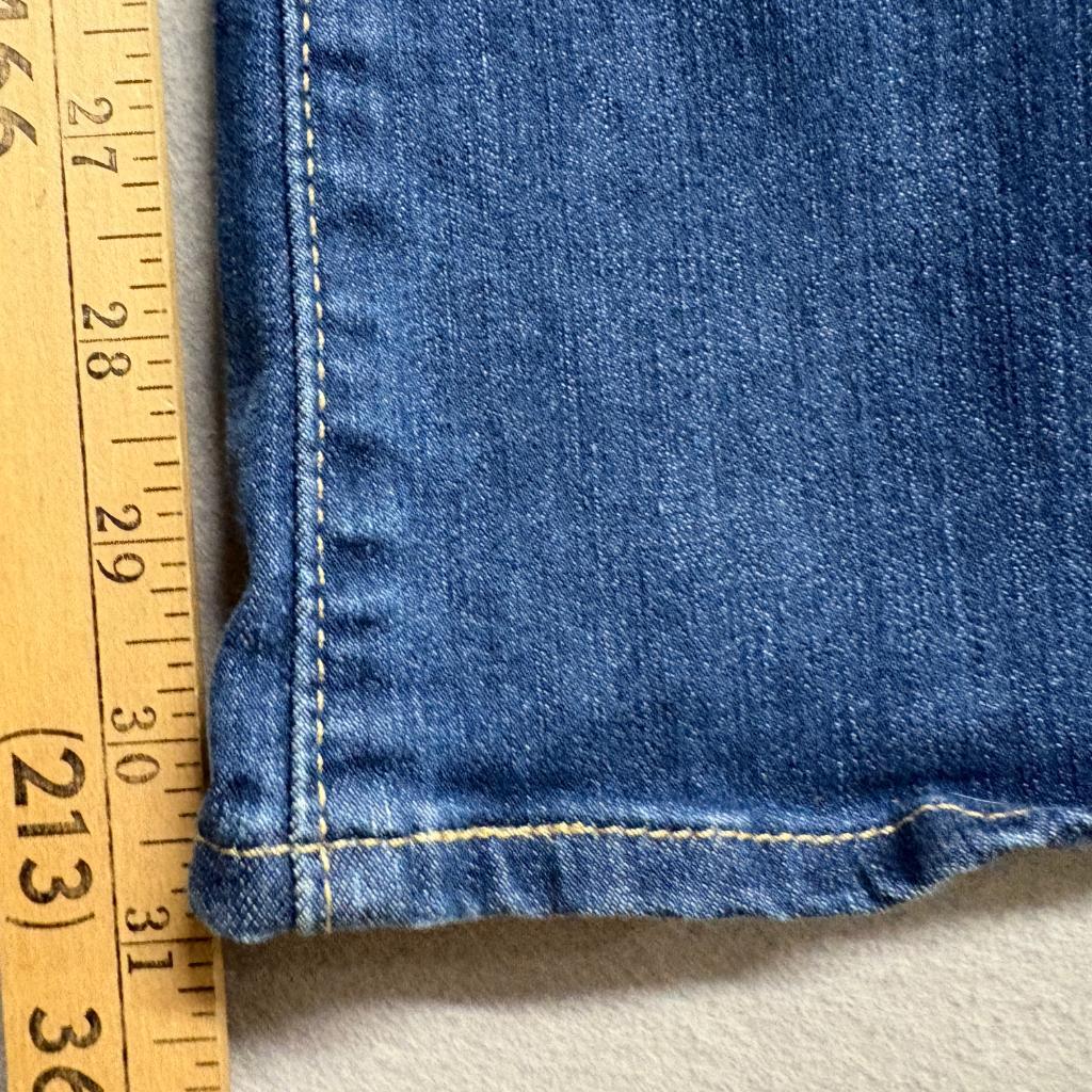 Signature by Levi Strauss Co Womens 16 Mid Rise Bootcut Jeans Blue Stretch W33