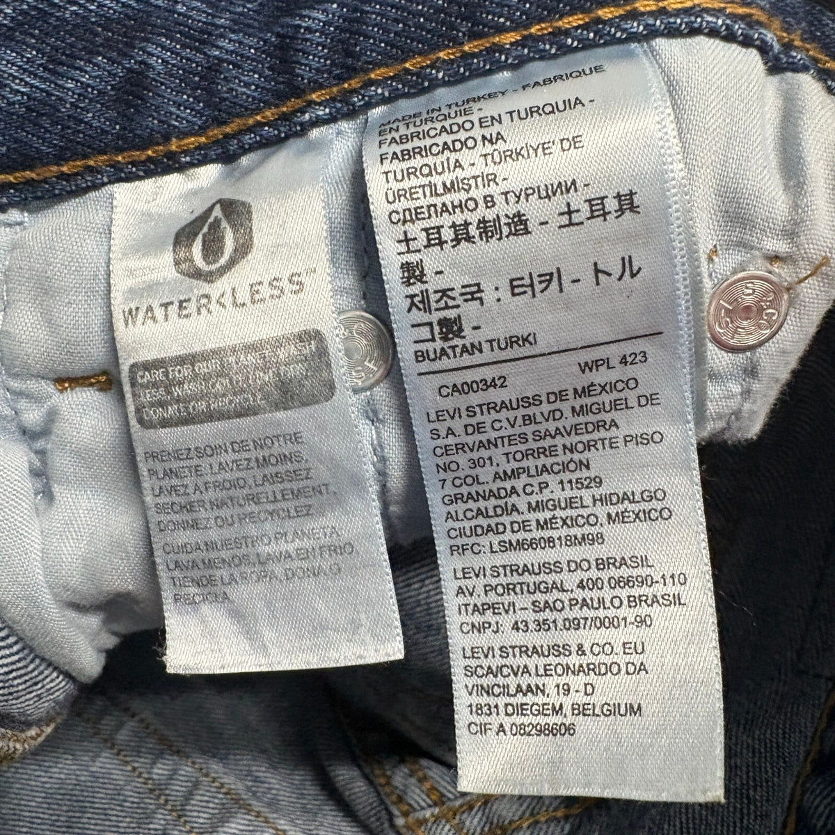 Levis Premium 501 Original Fit Jeans Womens W23 L28 Blue Denim Straight Leg High