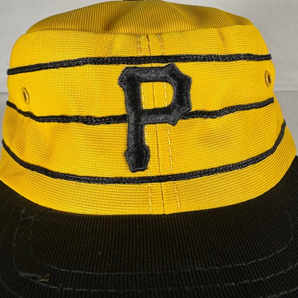 Vintage Pittsburgh Pirates Sports Specialties Pillbox Hat Snapback Cap Large MLB