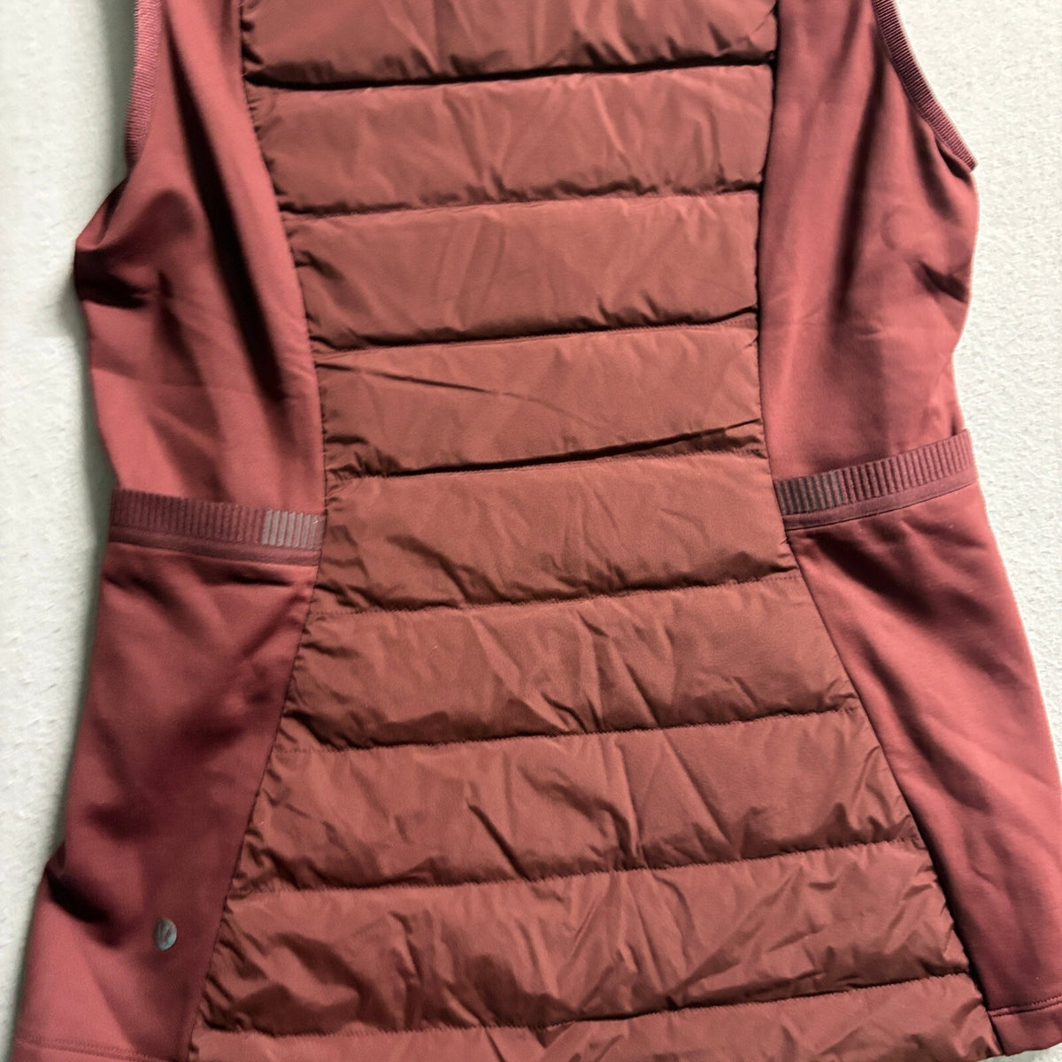 Lululemon Down Vest Womens Size 8 Burgundy Red Goose Down Quilted Puffer Running