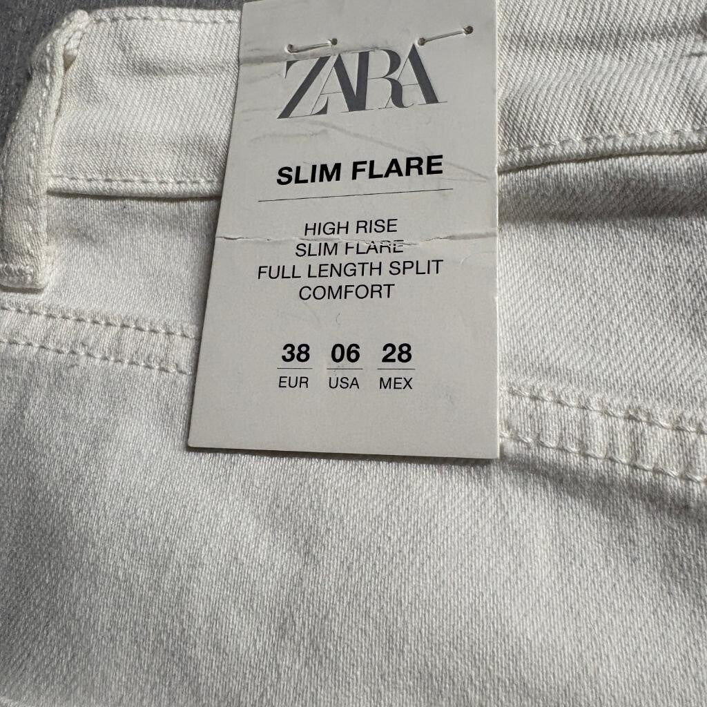 Zara Slim Flare Jeans Womens Size 6 White Denim Raw Hem High Rise Stretch