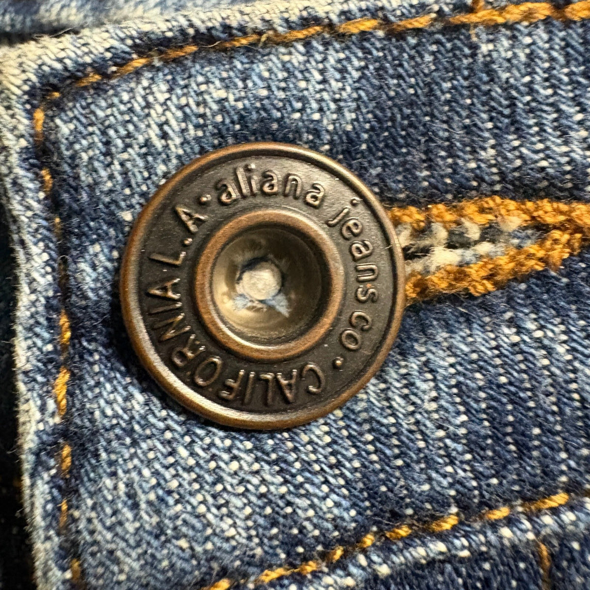 Aliana Jeans Los Angeles Distressed Ripped Skinny Jeans Womens Size 15 Medium