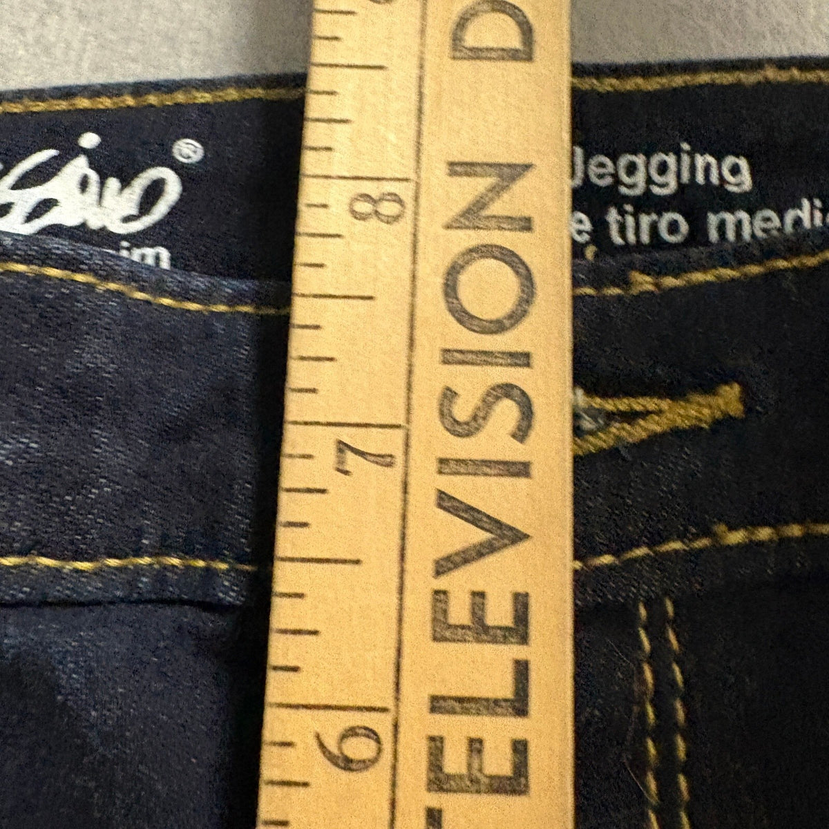Mossimo Denim Womens Mid Rise Jegging Jeans Size 2 26R Dark Wash Distressed