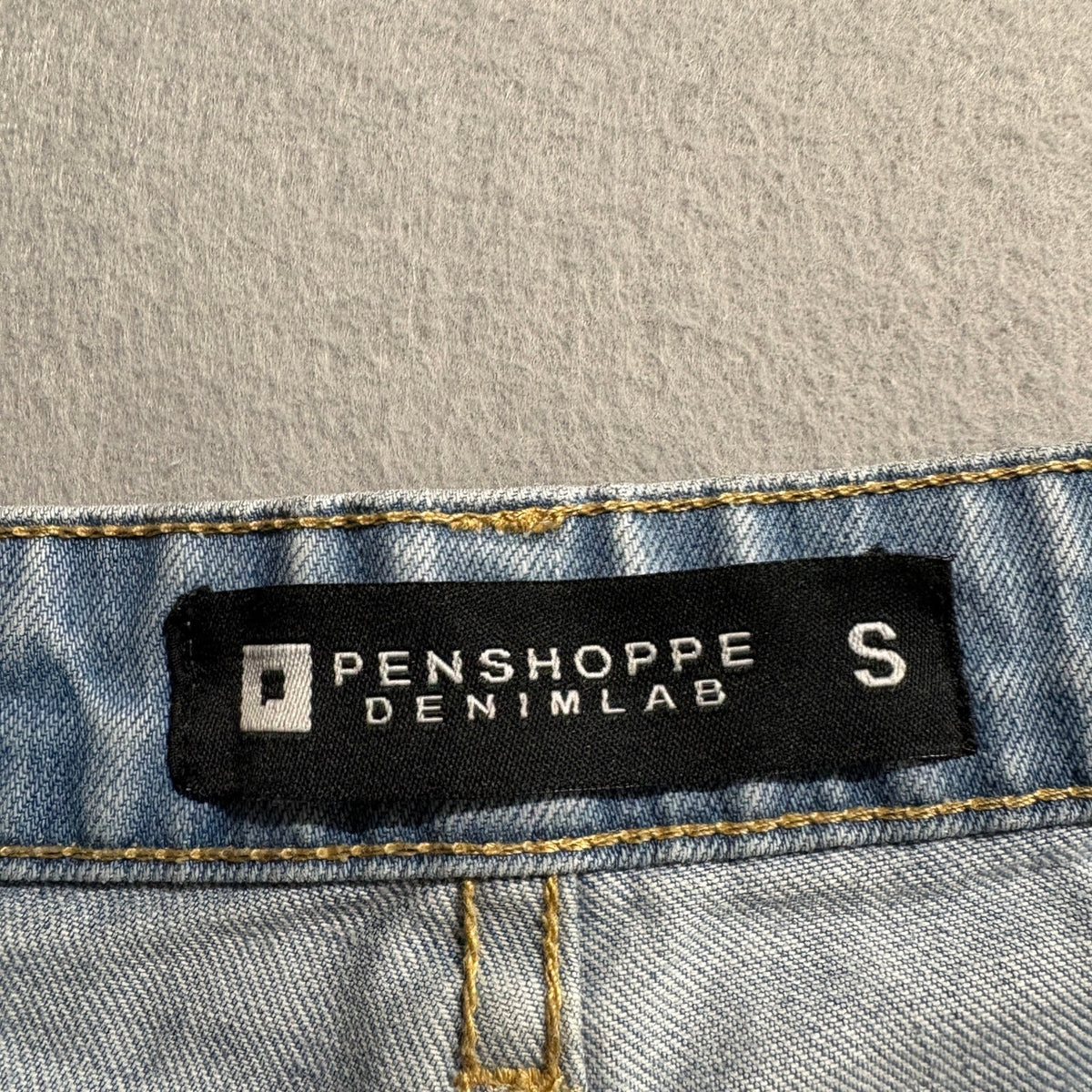 Penshoppe Denimlab Fluid Jeans Womens Small Light Wash Distressed Raw Hem Cotton