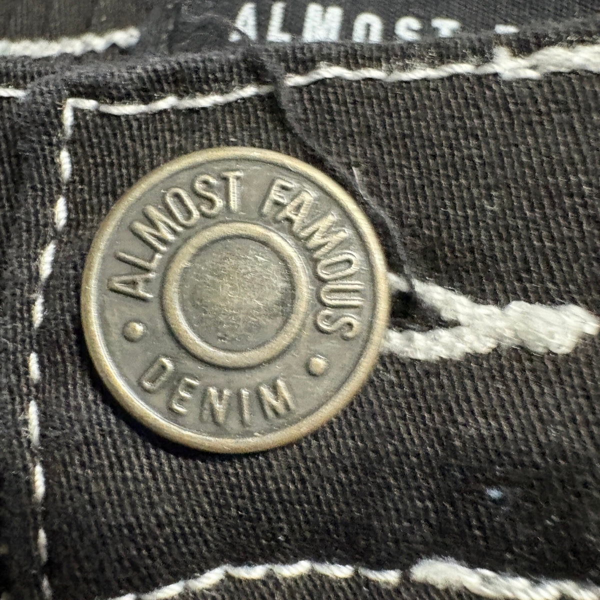 Almost Famous Women XL Black Contrast Stitch Cargo Pants Elastic Waist Stretch