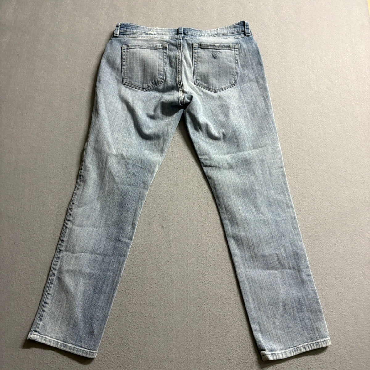 GUESS Los Angeles Brittney Relaxed Skinny Jeans Mens Women Size 28 Light