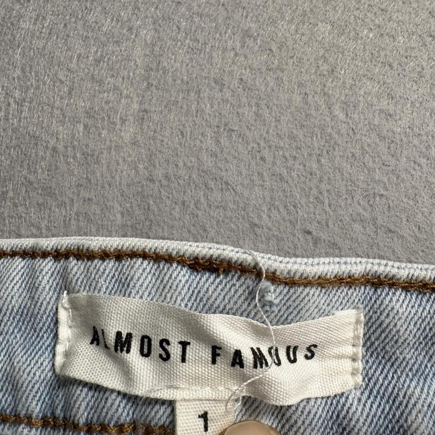 Almost Famous Colorblock Patchwork Jeans Womens Size 1 Blue High Rise Straight