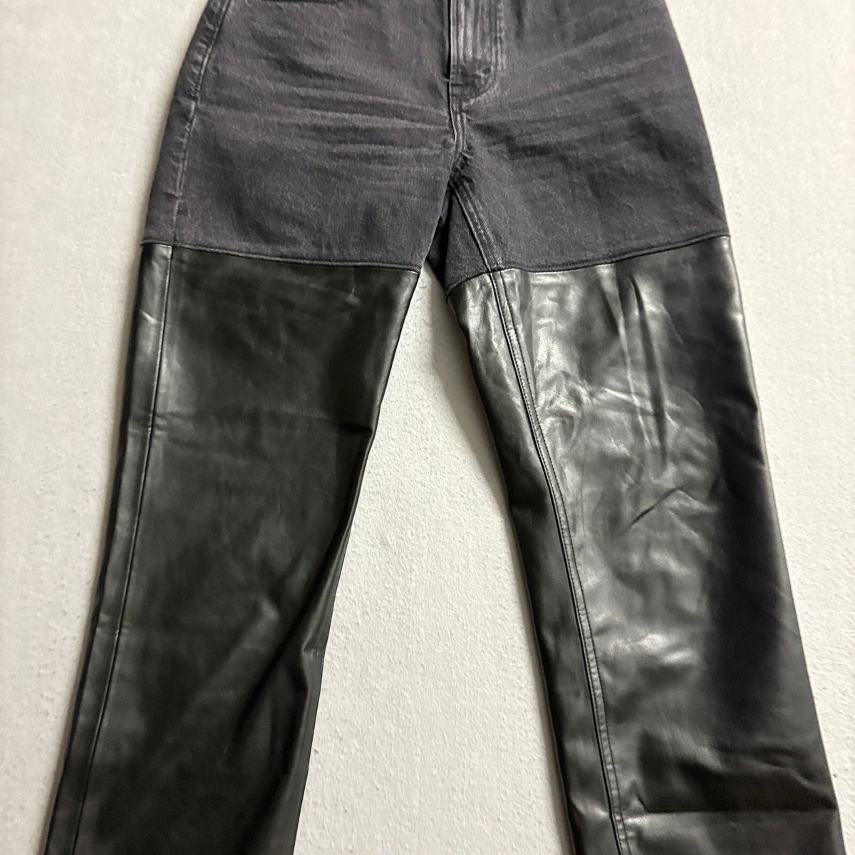 Abercrombie & Fitch 90s Straight Ultra High Rise Faux Leather Denim Jeans 24