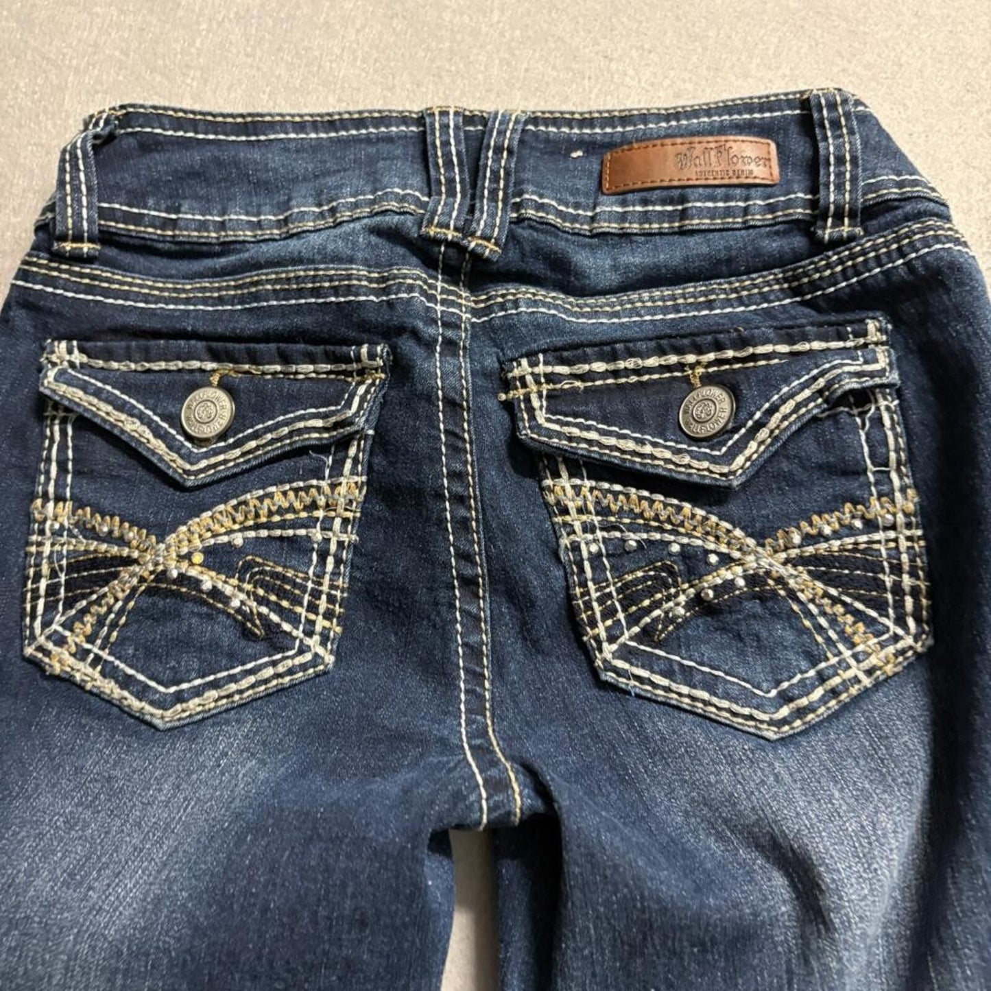 WallFlower Jeans Womens Size 0 Blue Denim Bootcut Thick Stitch Flap Pocket