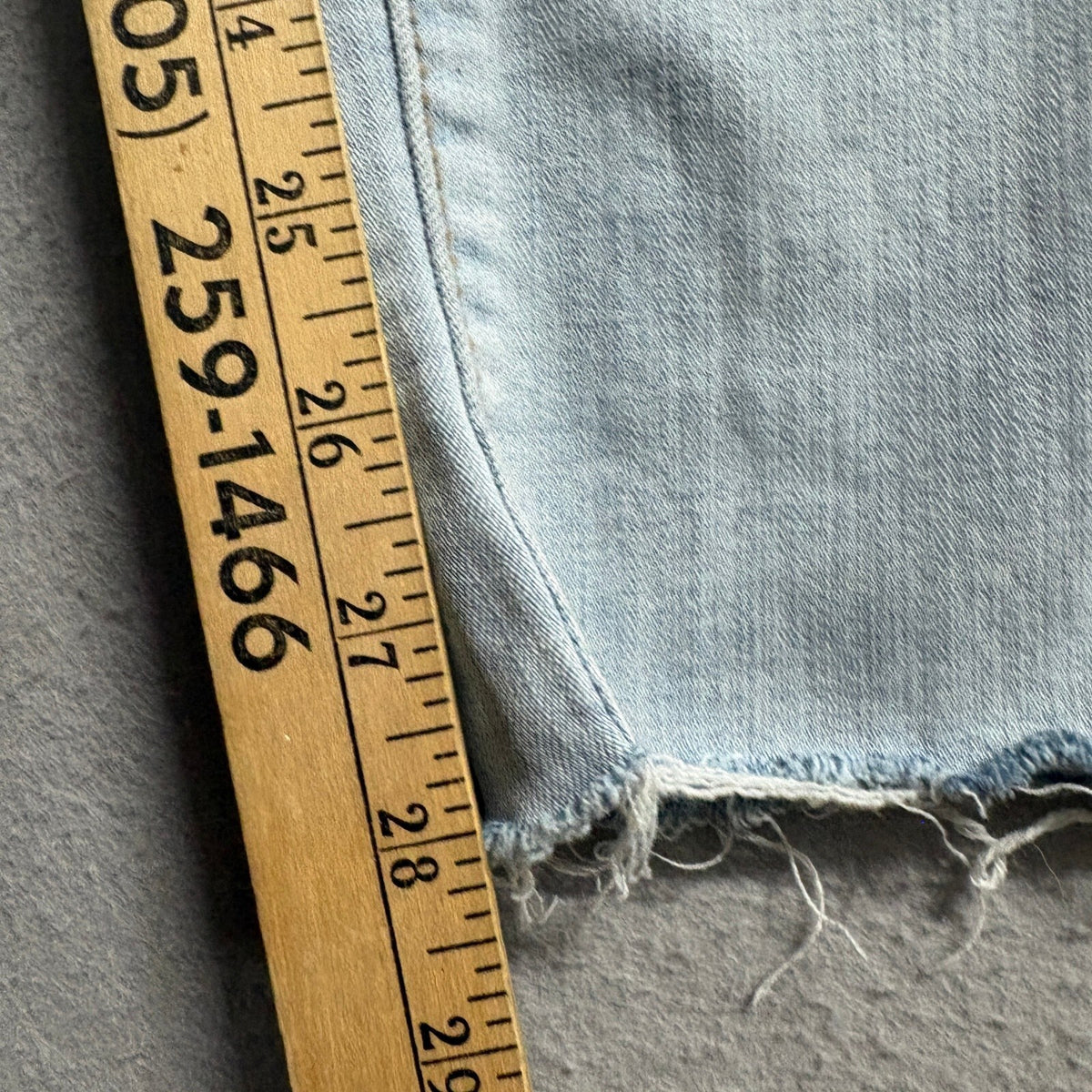 Levis 311 Shaping Skinny Jeans Womens W29 Light Wash Raw Cut Hem Stretch Blue