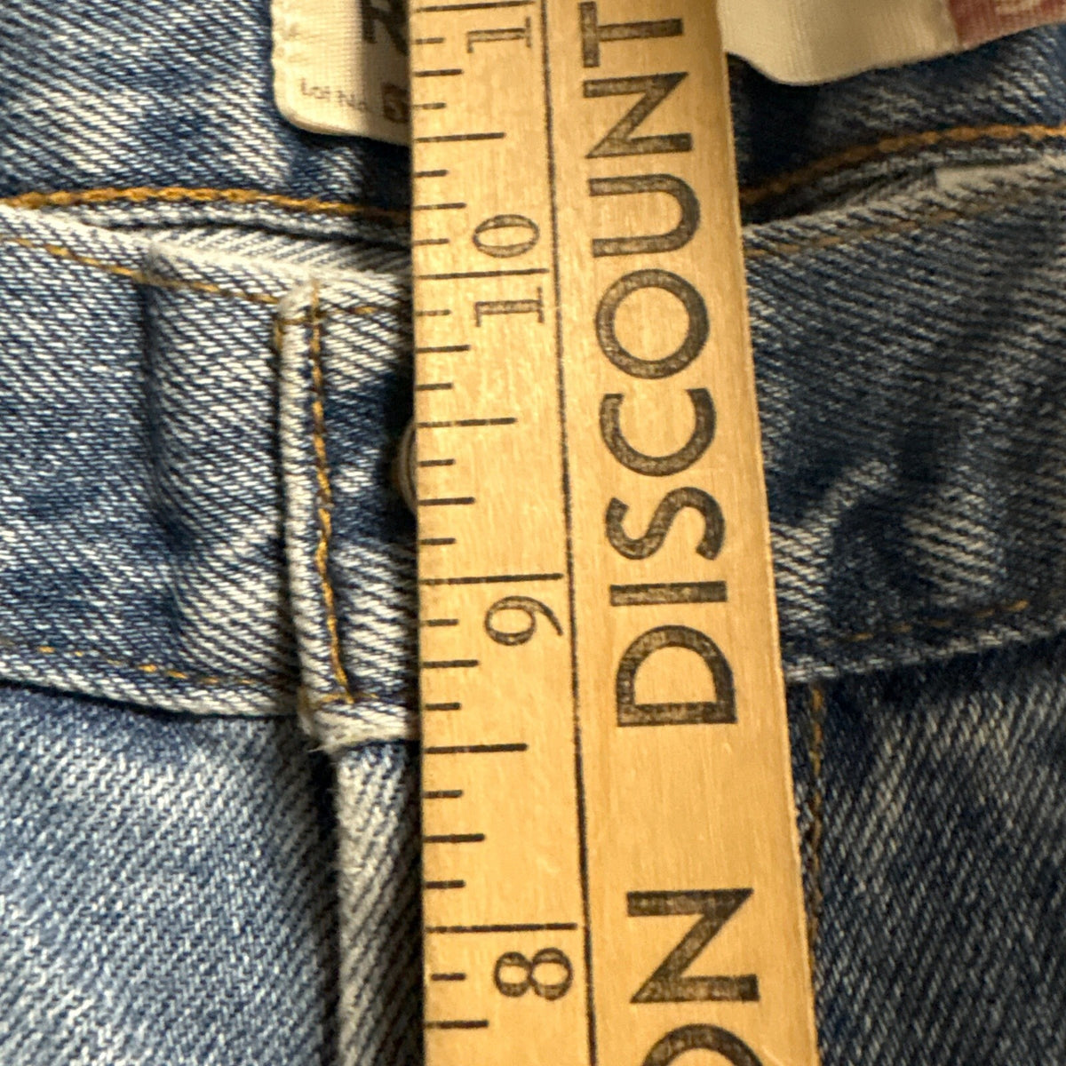 Levi's 550 Relaxed Fit Jeans Mens 33x32 Blue Light Wash Tapered Denim Pants