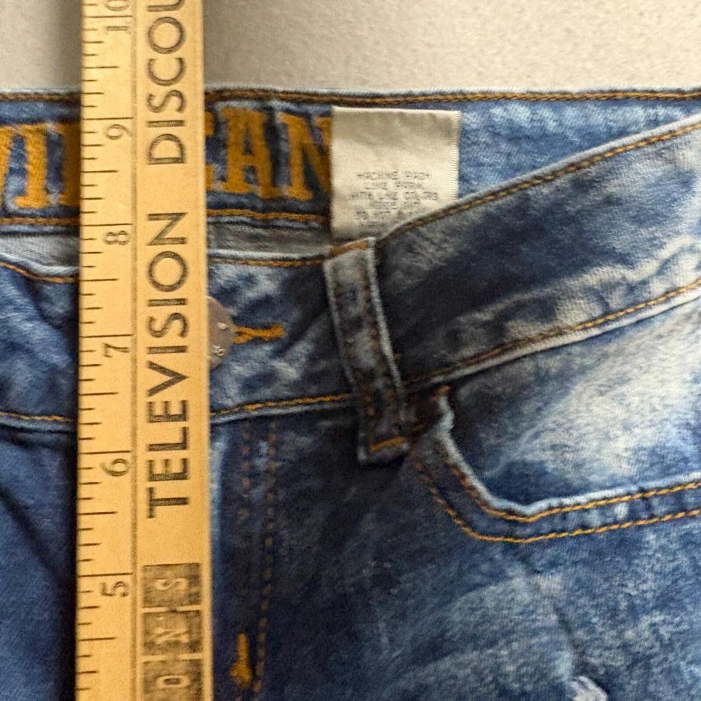 VIP Jeans Womens 3/4 Distressed Acid Wash Skinny Jeans Side Stripe Raw Hem