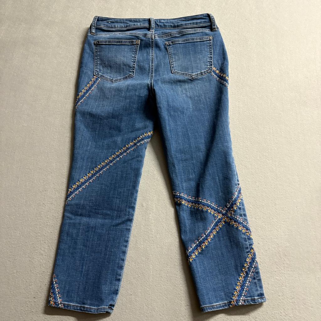 Chicos So Slimming Girlfriend Slim Leg Crop Jeans Embroidered Size 0.5 US 6 Blue