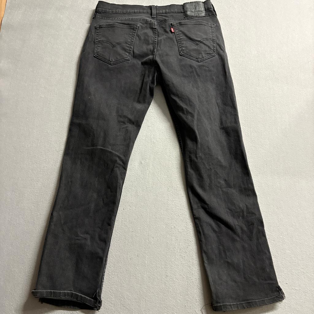 Levis 514 Straight Leg Jeans Mens 34x30 Black Distressed Ripped Denim