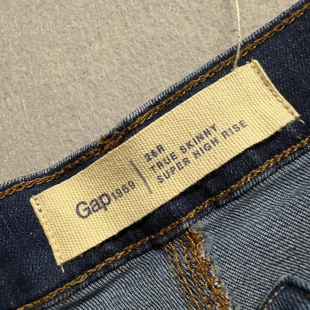 Gap 1969 True Skinny Super High Rise Jeans Womens 26R Blue Velvet Side Stripe
