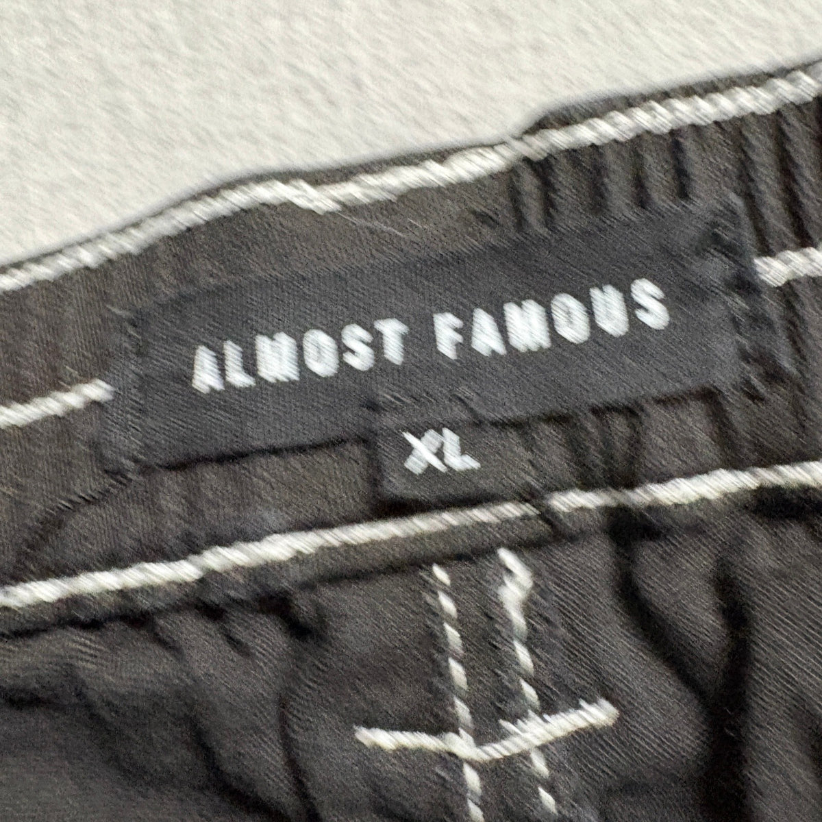 Almost Famous Women XL Black Contrast Stitch Cargo Pants Elastic Waist Stretch