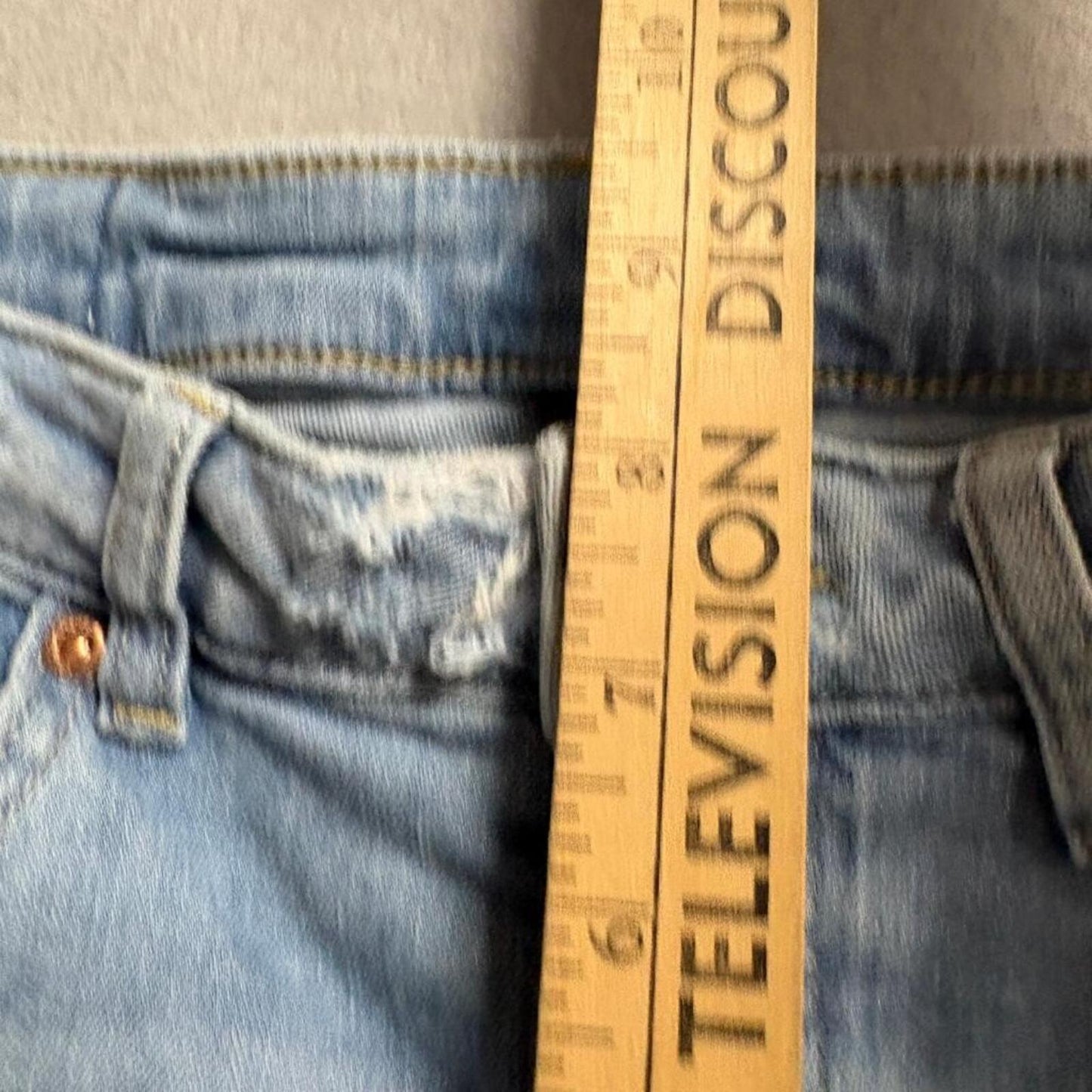 H&M Divided Patchwork Jeans Womens Size 6 Blue Distressed Raw Hem Crop Straight