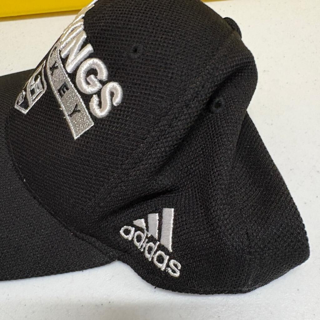 LA Kings Adidas Hockey Hat Mens Size S/M Black Stretch Fit NHL Cap