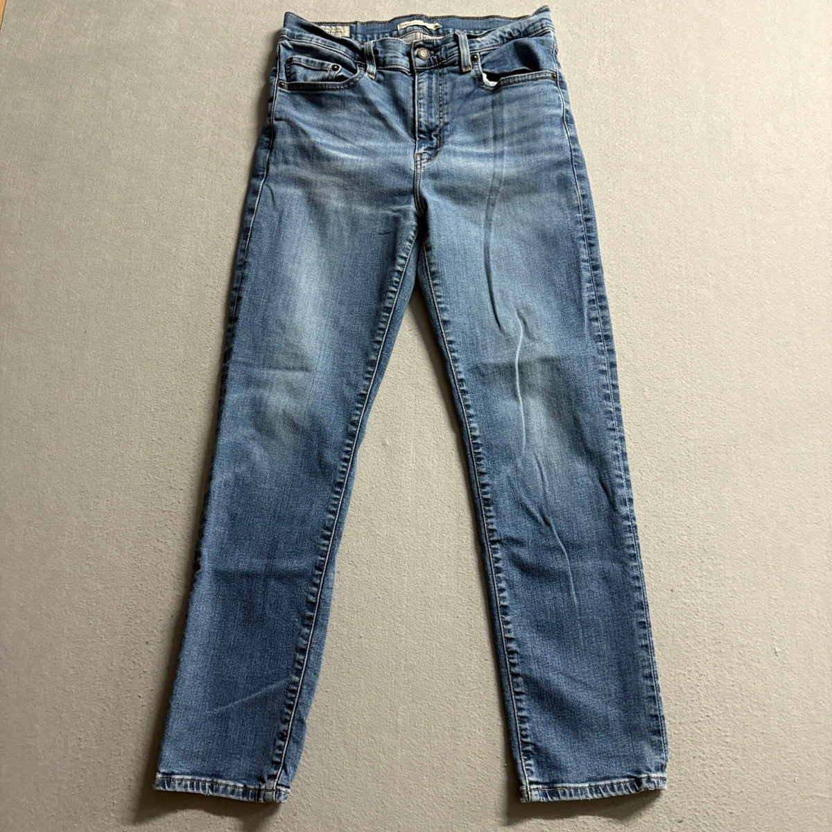 Levi's Premium 724 High Rise Straight Jeans Womens Size 29 Medium Wash Denim