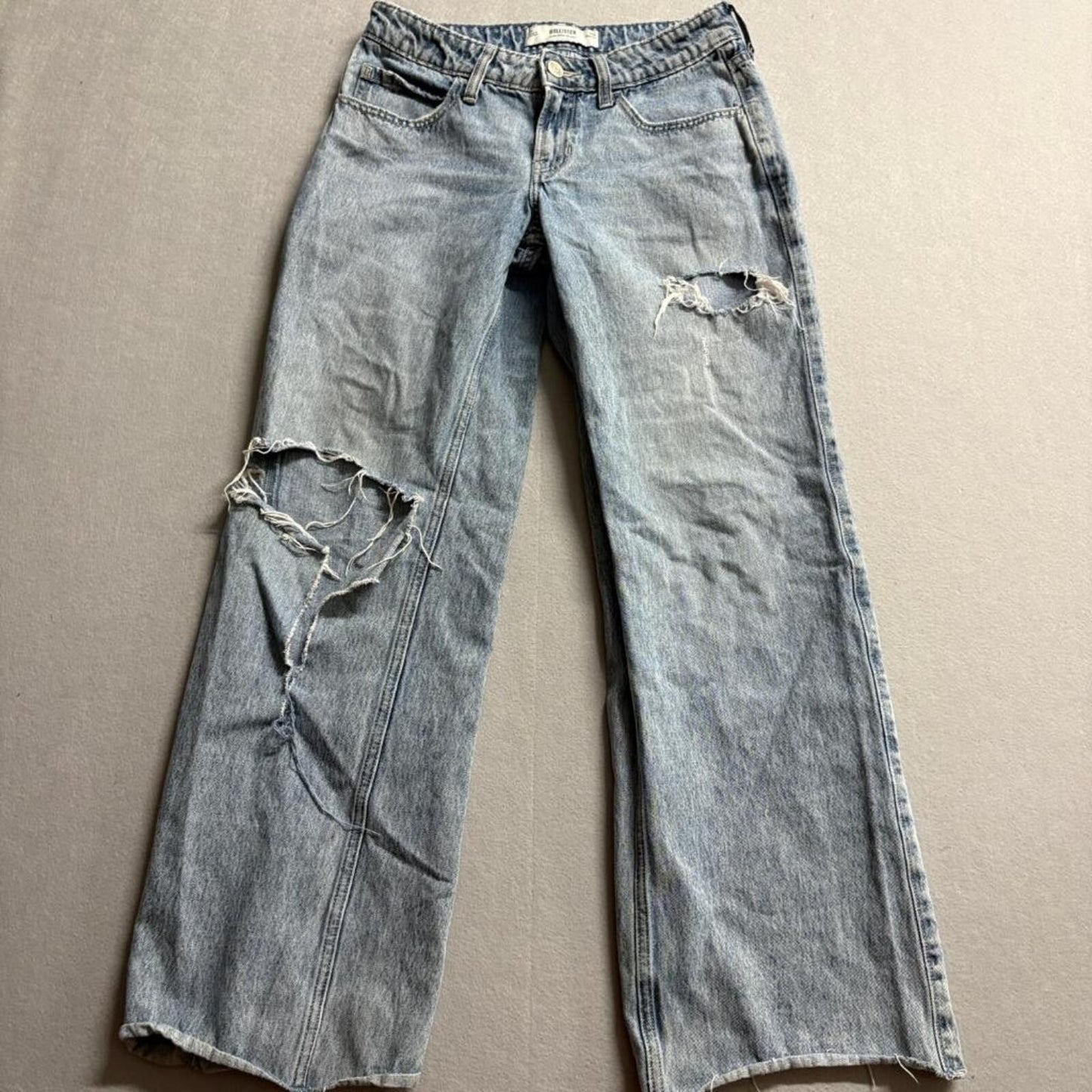 Hollister Low Rise Baggy Jeans Womens 2R W26 Distressed Ripped Light Wash Denim