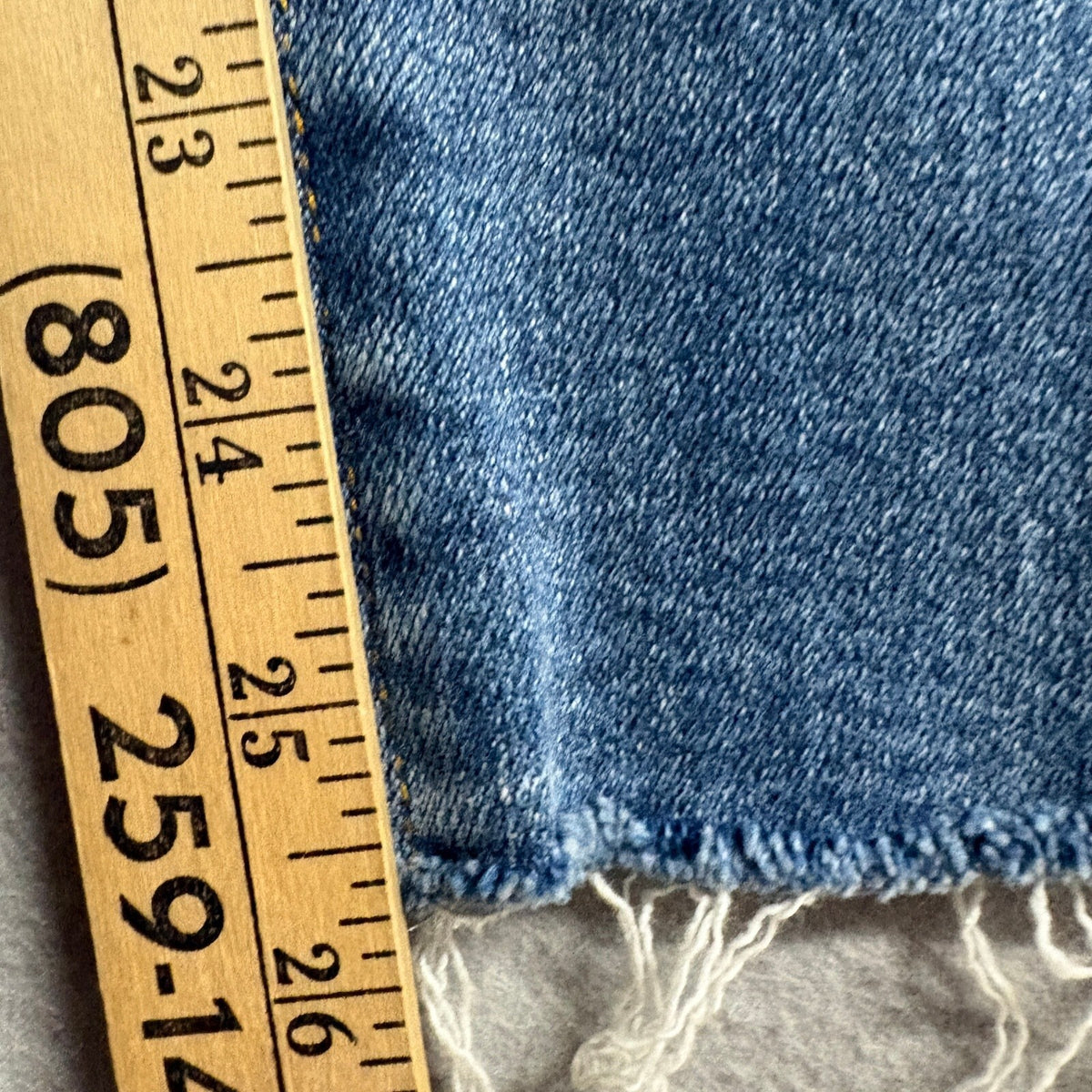 Forever 21 Distressed High Rise Jeans Womens Size 29 Blue Denim Frayed Hem