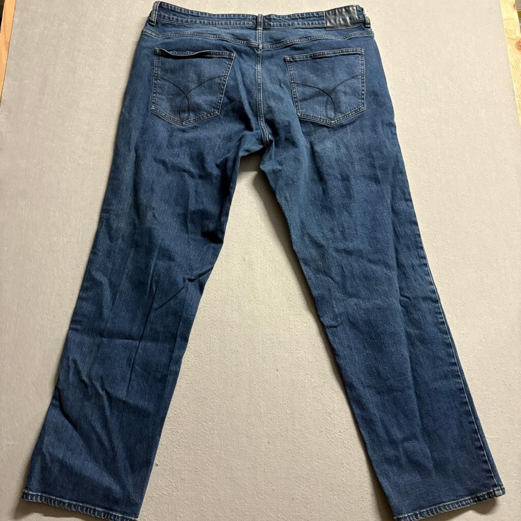 Calvin Klein Jeans Mens 40x32 Slim Straight Blue Denim Jeans Measured 40x30
