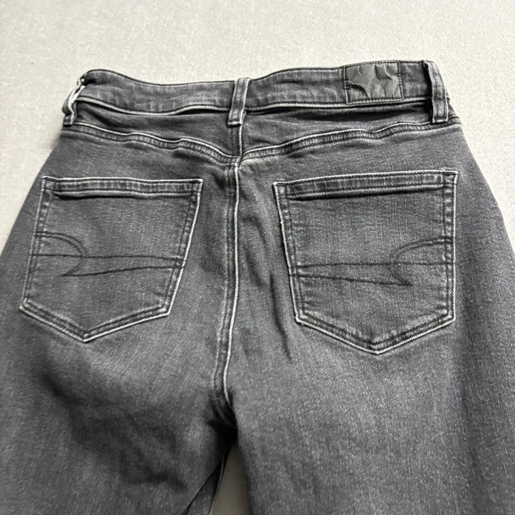 American Eagle Mom Jeans Womens Size 0 Short Gray Denim High Rise Strigid