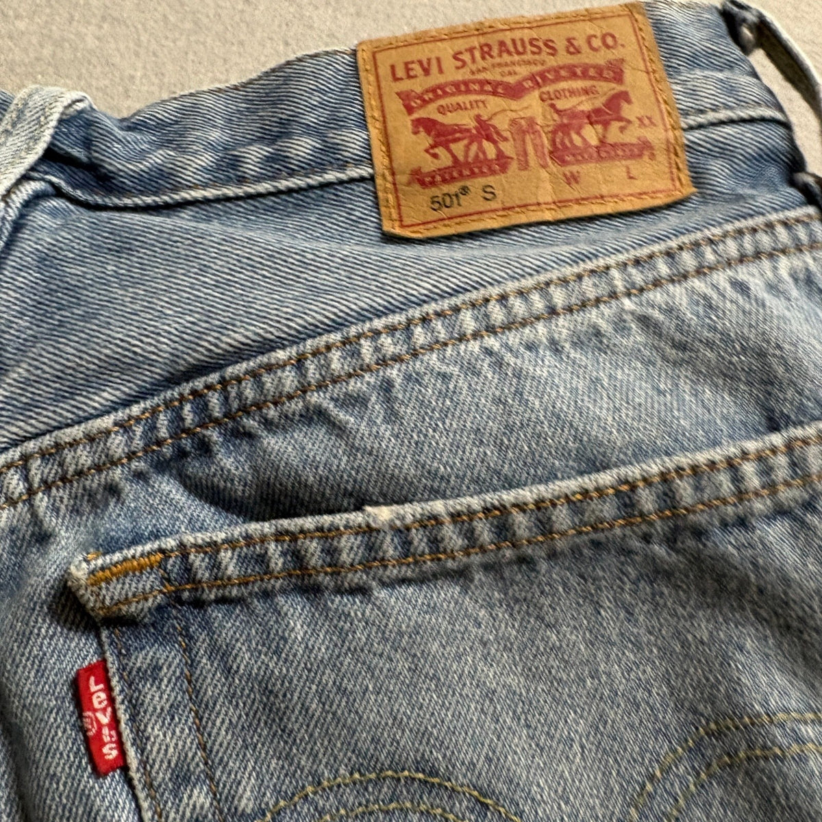 Levi's 501 S Skinny Jeans Womens 26 Distressed Ripped Light Wash Denim Blue