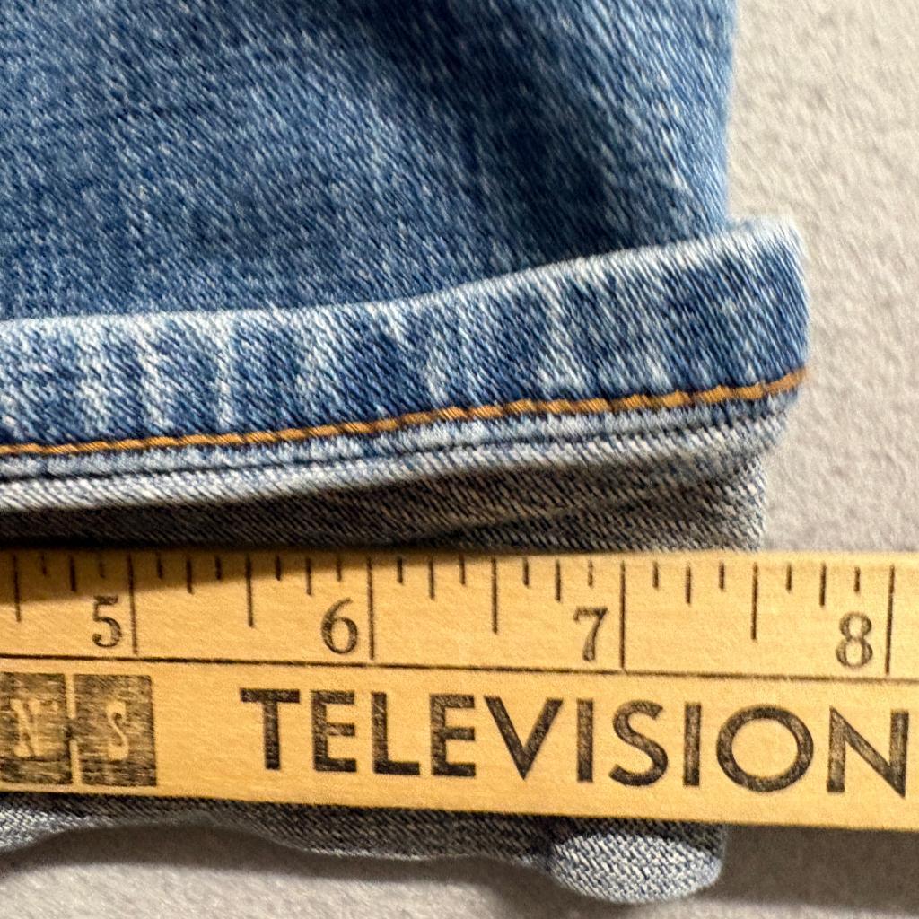 Levis 515 Womens Cuffed Capri Jeans Size 8 Medium Wash Denim Stretch Crop
