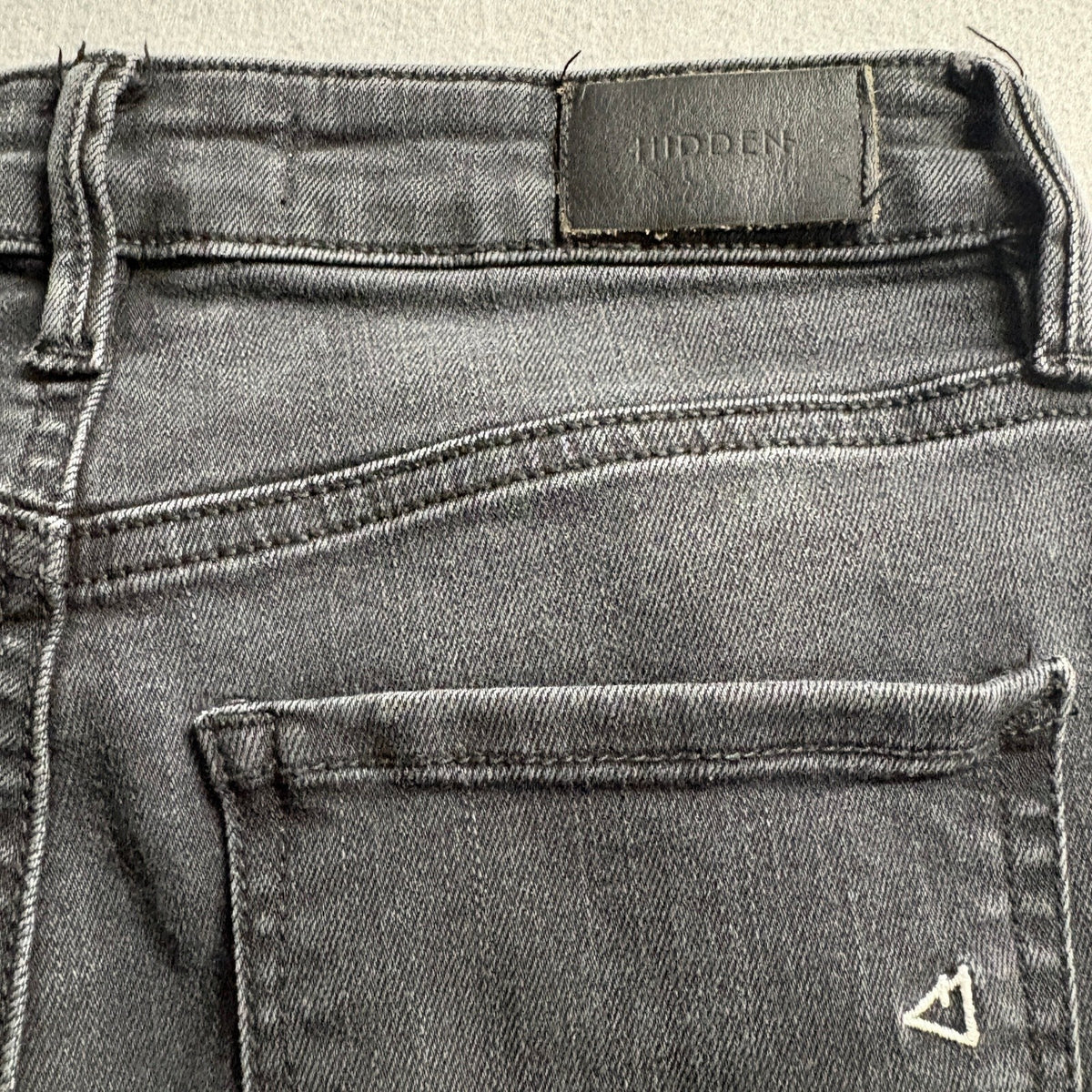 Hidden Jeans Womens Size 25 Black High Rise Wide Leg Raw Hem Button Fly Cropped