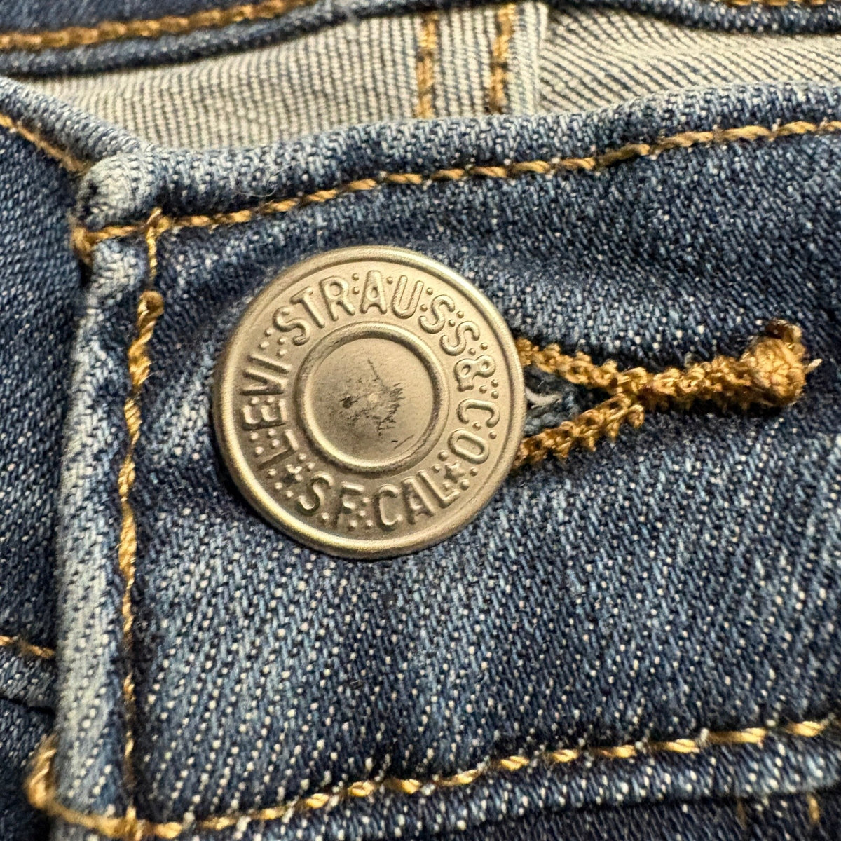 Levis 711 Skinny Jeans Womens Size 28 Medium Wash Stretch Denim Blue Pants
