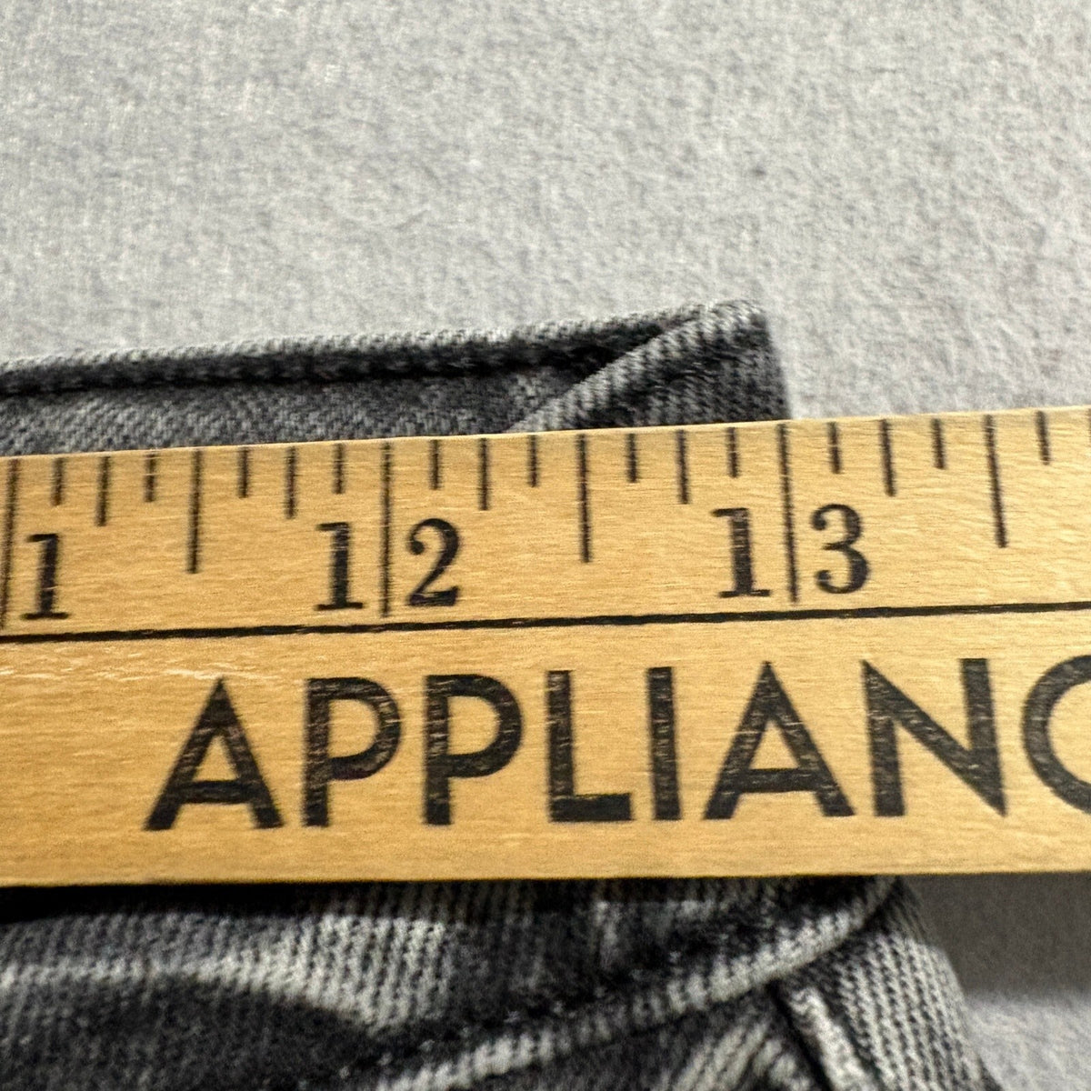 Arizona Jean Co Highest Rise Vintage Straight Jeans Womens Size 3 Gray Studded