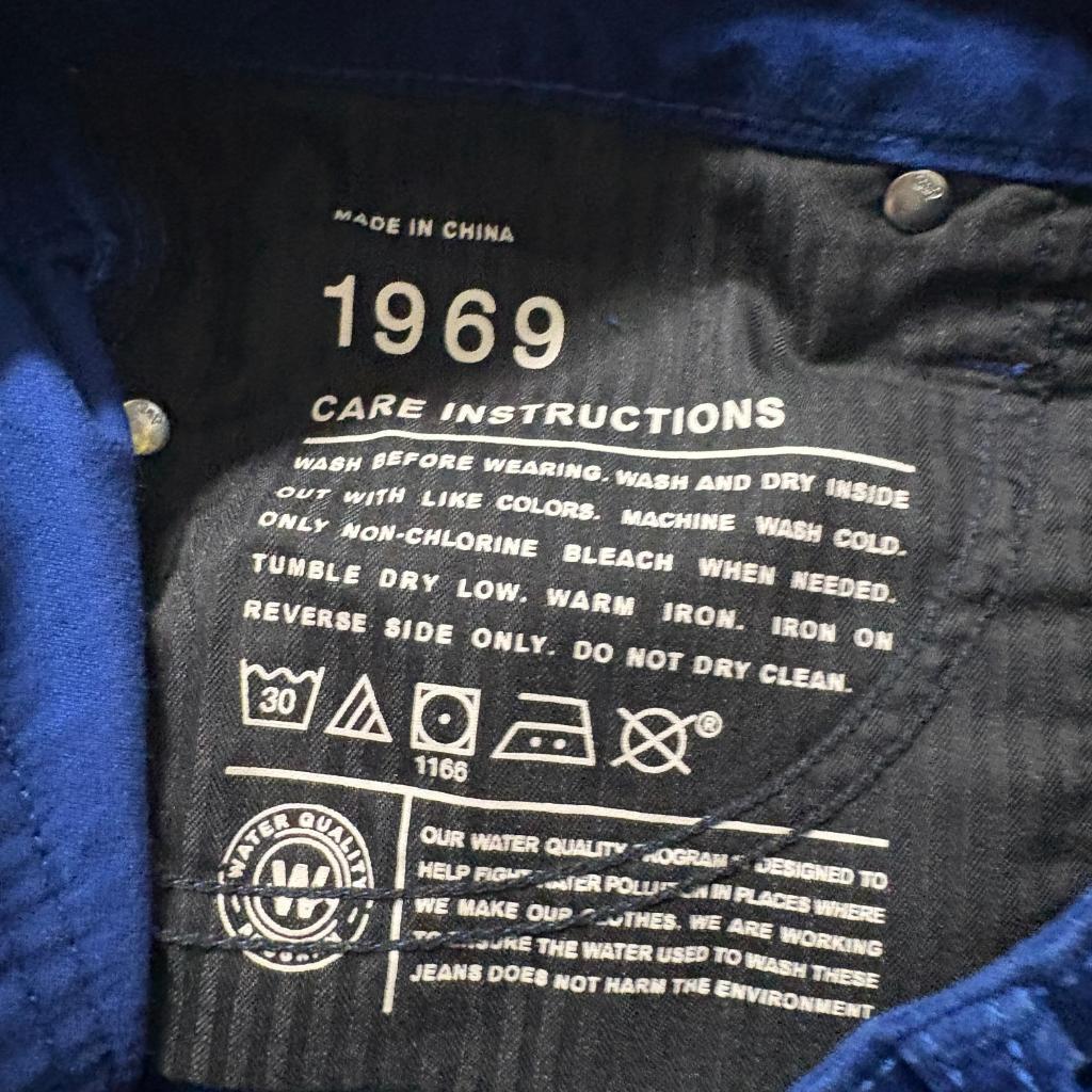 Gap 1969 Always Skinny Corduroy Pants Womens 32/14 Blue Velvet Velvet Soft