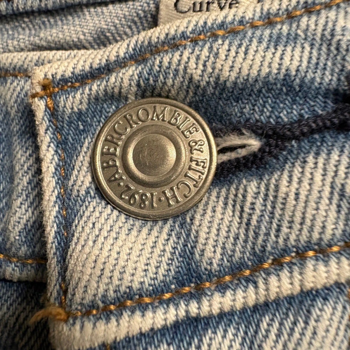 Abercrombie & Fitch Curve Love 90s Straight Ultra High Rise Jeans 25/0S Blue